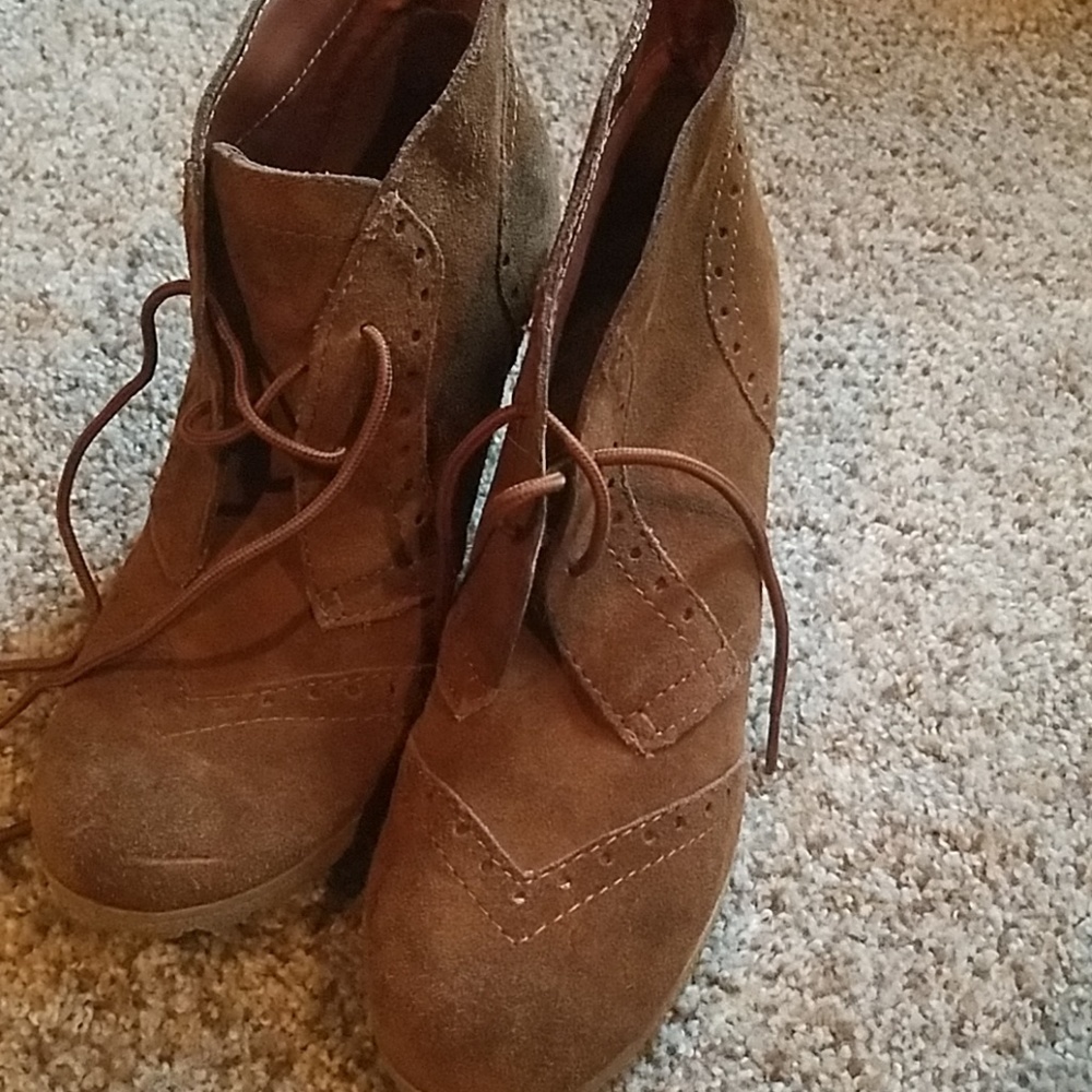 Size 8.5 Mia Pampa